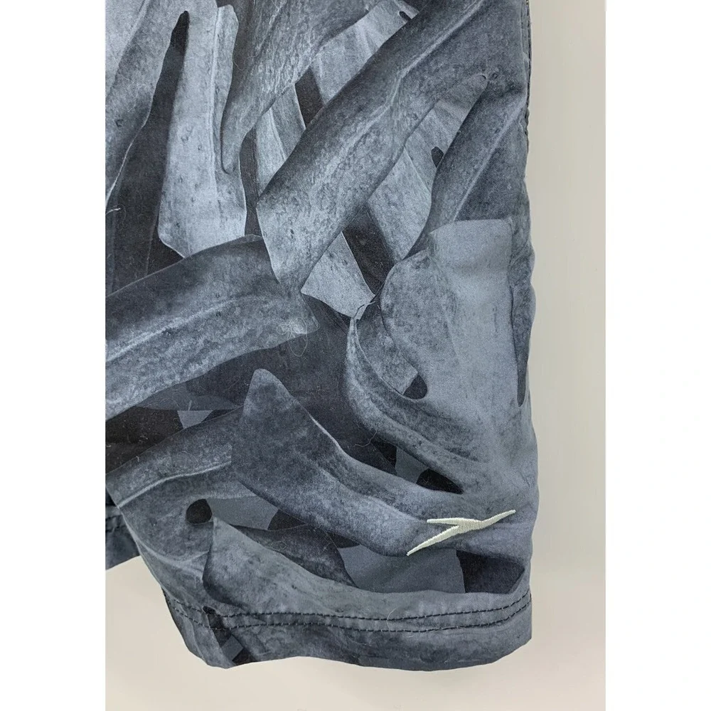 Speedo Men's Swimwear Gray Size Medium Kalo Palm Leaves Swim Trunks